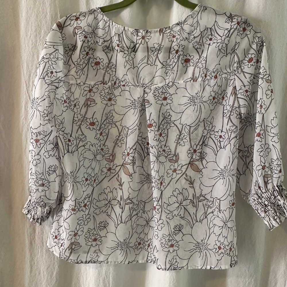 Blouse - Picture 2 of 3